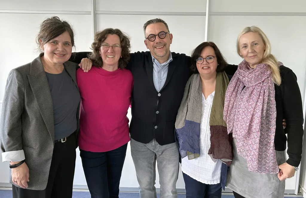 Das Team des Bildungszentrum Hamburger Pflegefamilien und Patenschaften